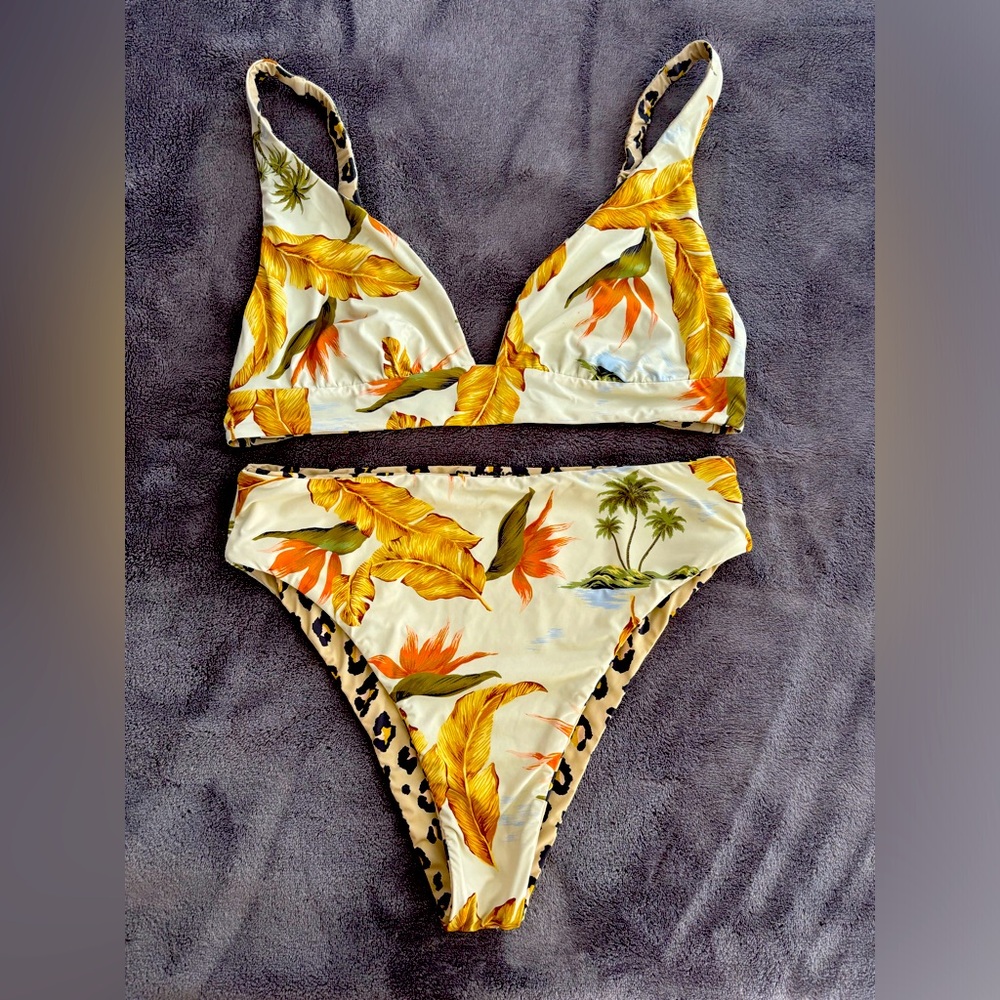 Women’s billabong bikini